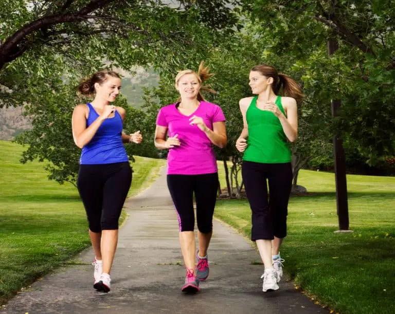 ¿Cuántas calorías se queman caminando? (Tabla de calorías)