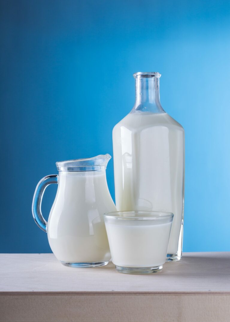 The Difference Between Buttermilk and Heavy Cream